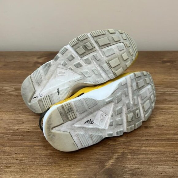 Nike Huarache Run Youth Sneakers main image 5